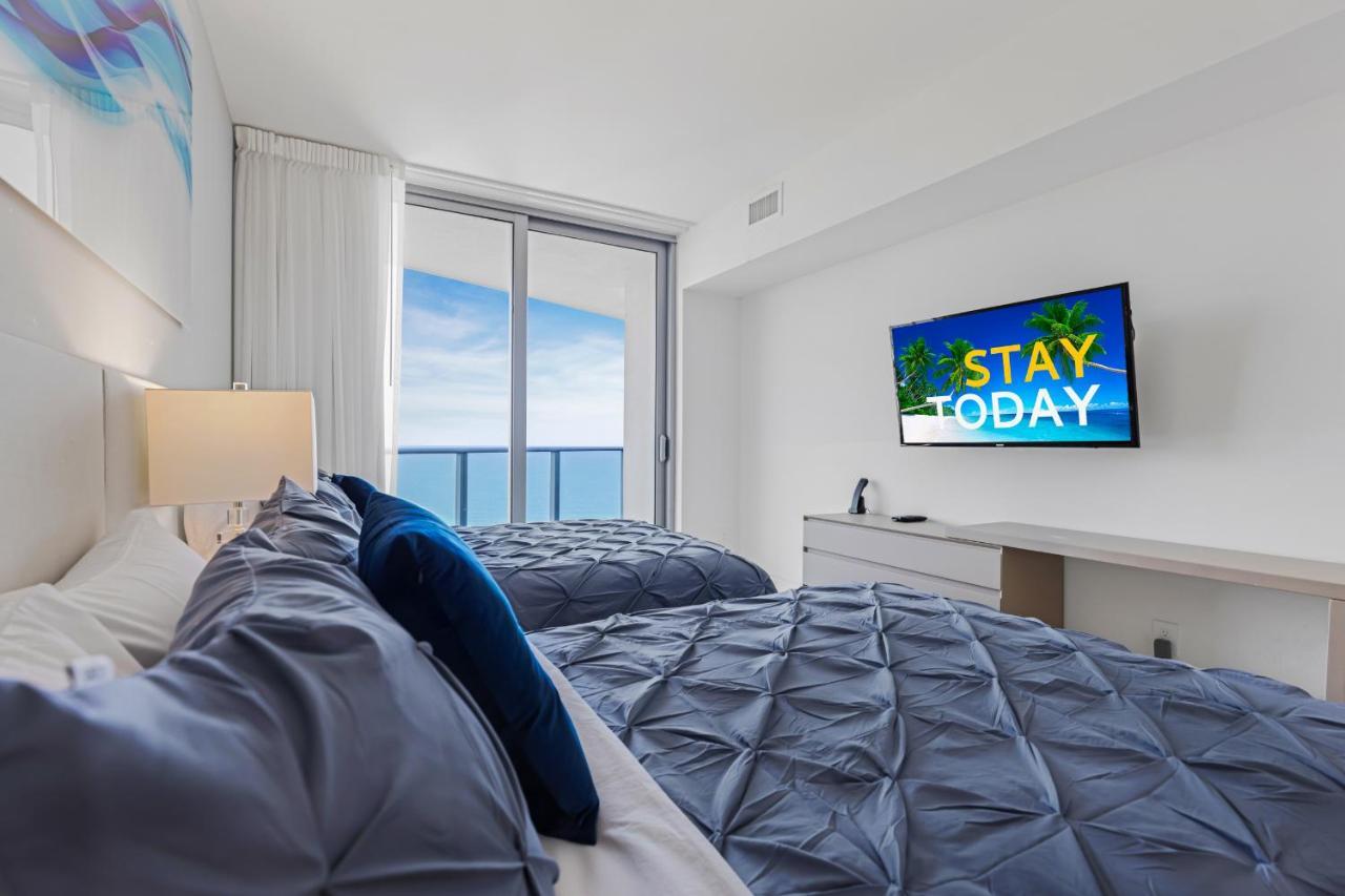 The Ultimate Resort - Beachfront 2 Bedroom Apartment With Direct Ocean View, Rooftop Pool, Hot Tub And Gym Hollywood Esterno foto
