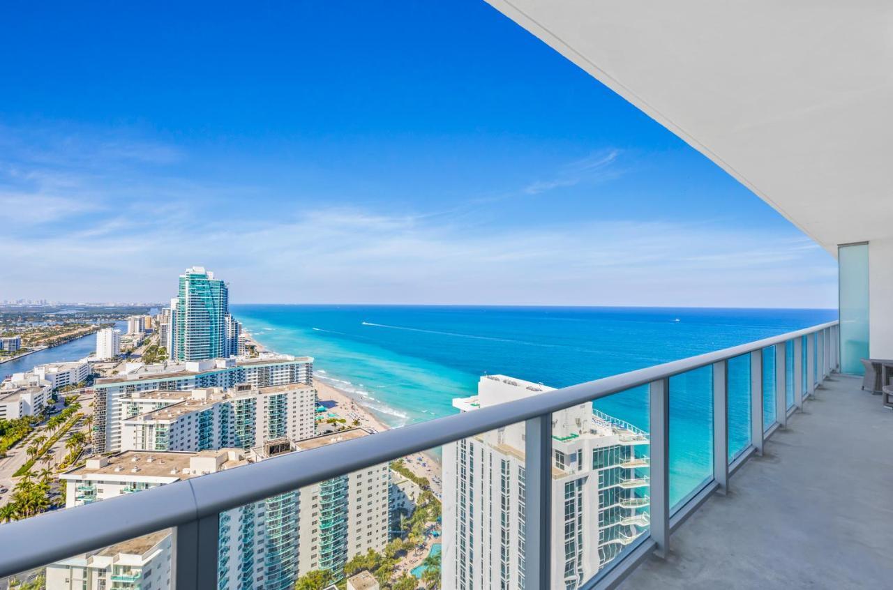 The Ultimate Resort - Beachfront 2 Bedroom Apartment With Direct Ocean View, Rooftop Pool, Hot Tub And Gym Hollywood Esterno foto