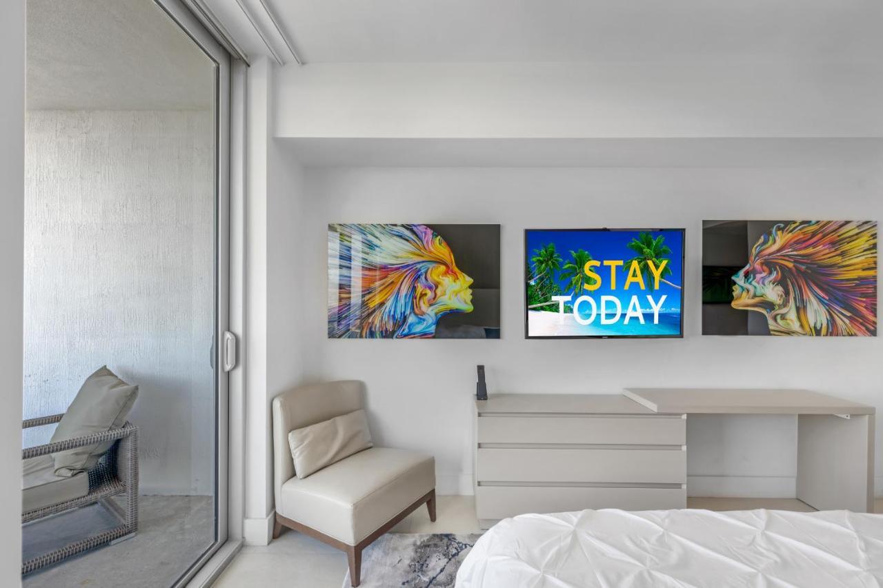 The Ultimate Resort - Beachfront 2 Bedroom Apartment With Direct Ocean View, Rooftop Pool, Hot Tub And Gym Hollywood Esterno foto