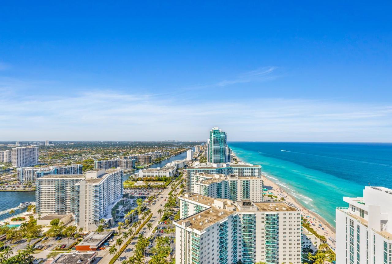 The Ultimate Resort - Beachfront 2 Bedroom Apartment With Direct Ocean View, Rooftop Pool, Hot Tub And Gym Hollywood Esterno foto